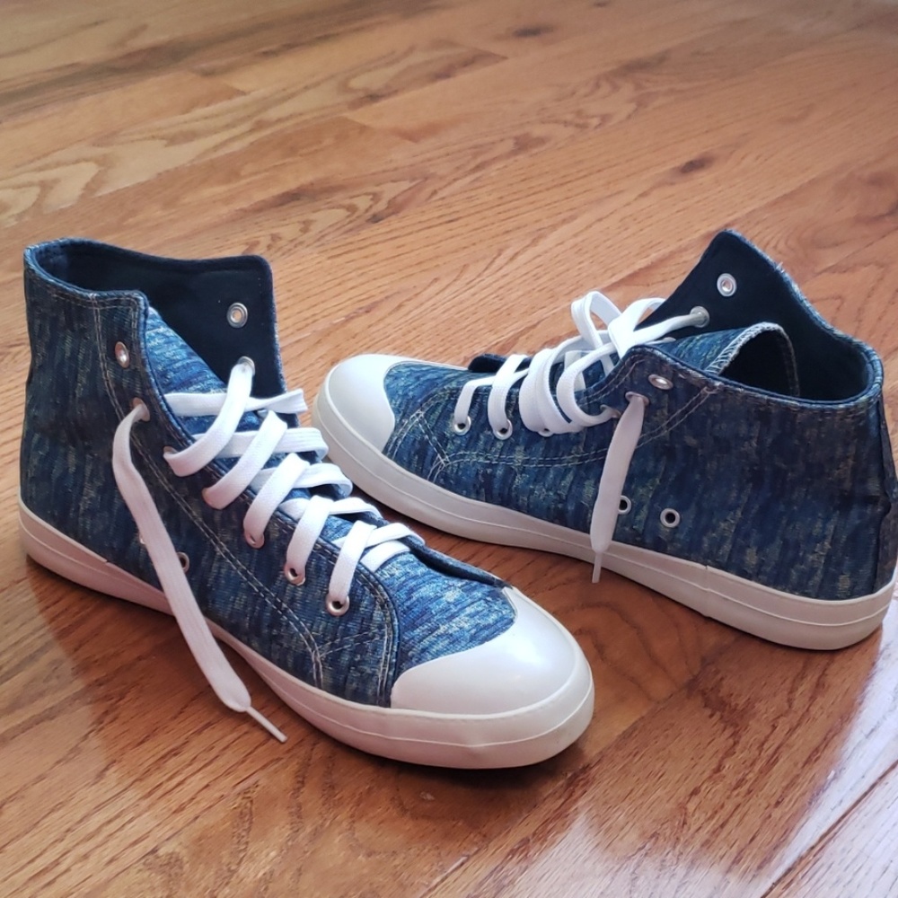 Stylish Blue High-Top Athletic Shoes - Picture 5 of 8